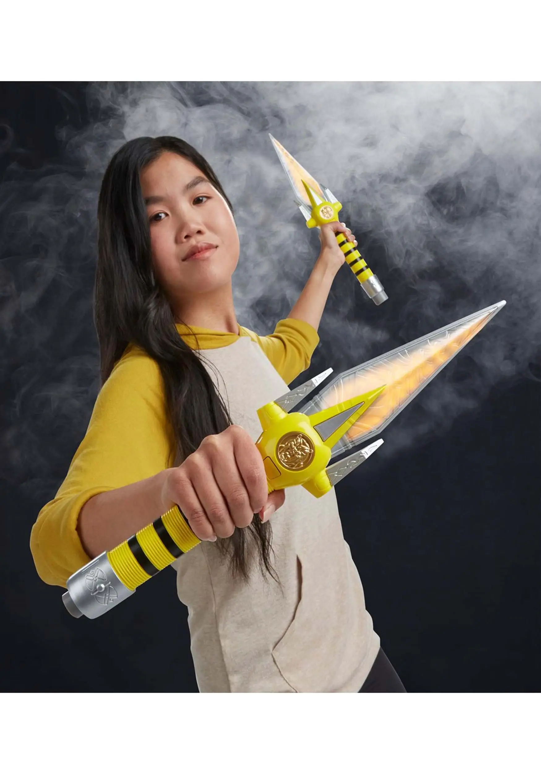 Hasbro Power Rangers Lightning Collection Mighty Morphin Yellow Ranger Power Daggers Prop Replica - Image 4